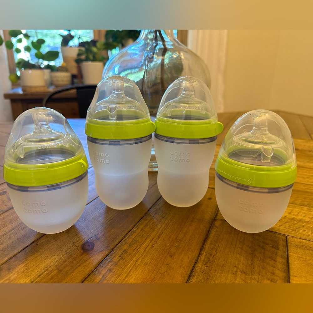 Como Tomo Bottles